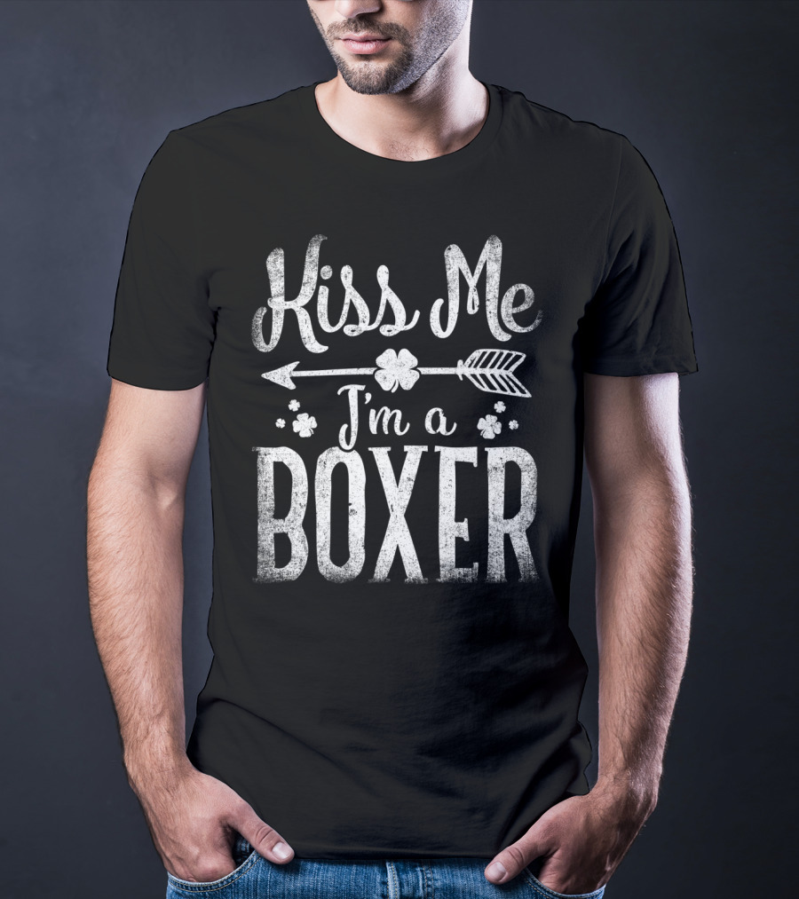 Kiss Me I'm A Boxer St Patricks Day Shamrock Arrow T-Shirt