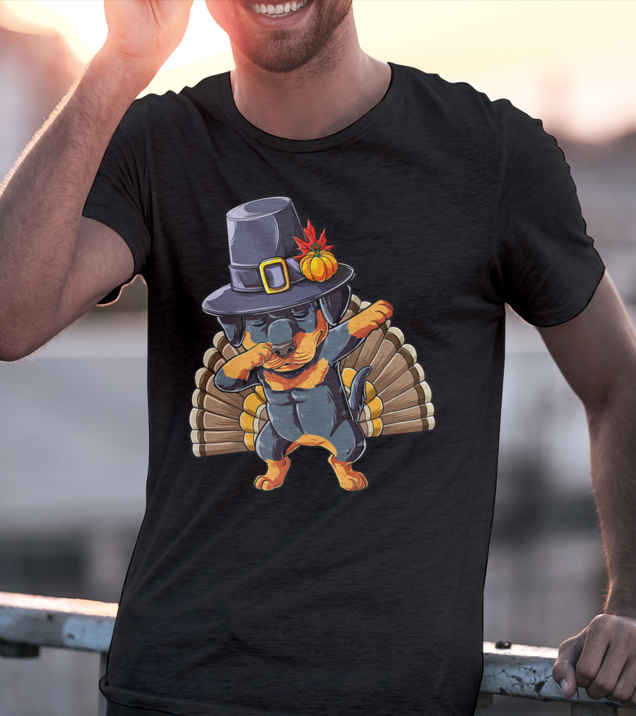 Thanksgiving Dabbing Rottweiler In Pilgrim Hat With Turkey Feathers T-Shirt