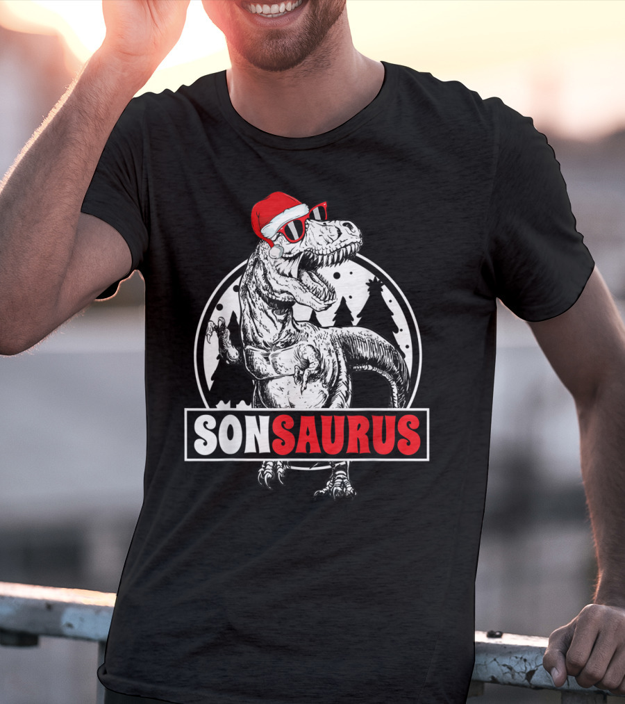 Sonsaurus Christmas Rex T-Rex Dinosaur Holiday Santa Hat T-Shirt