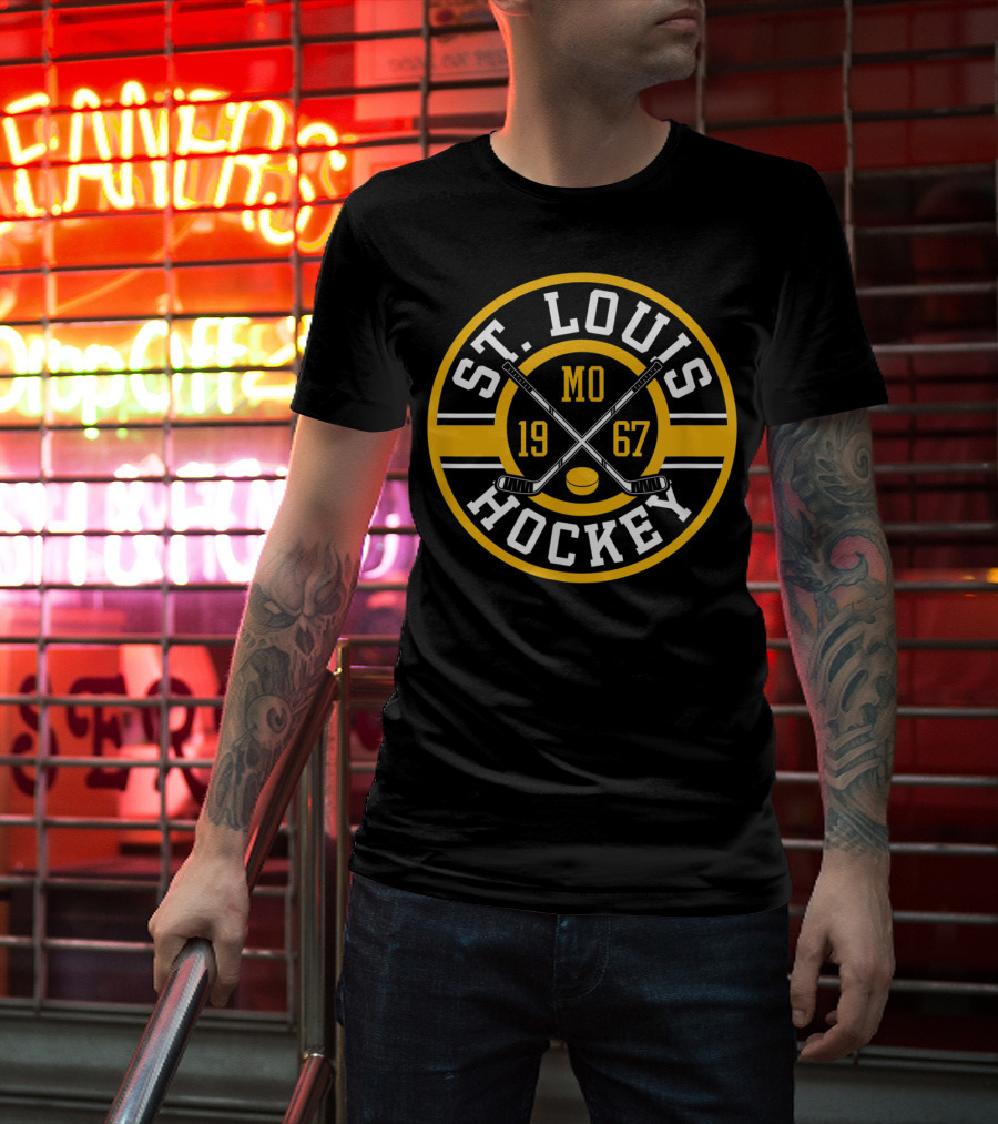 St Louis Hockey MO 1967 Vintage Ice Hockey Sticks T-Shirt