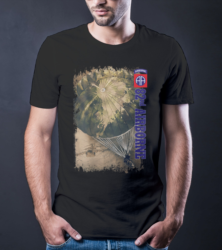 82Nd Airborne Division Parachute And Emblem T-Shirt