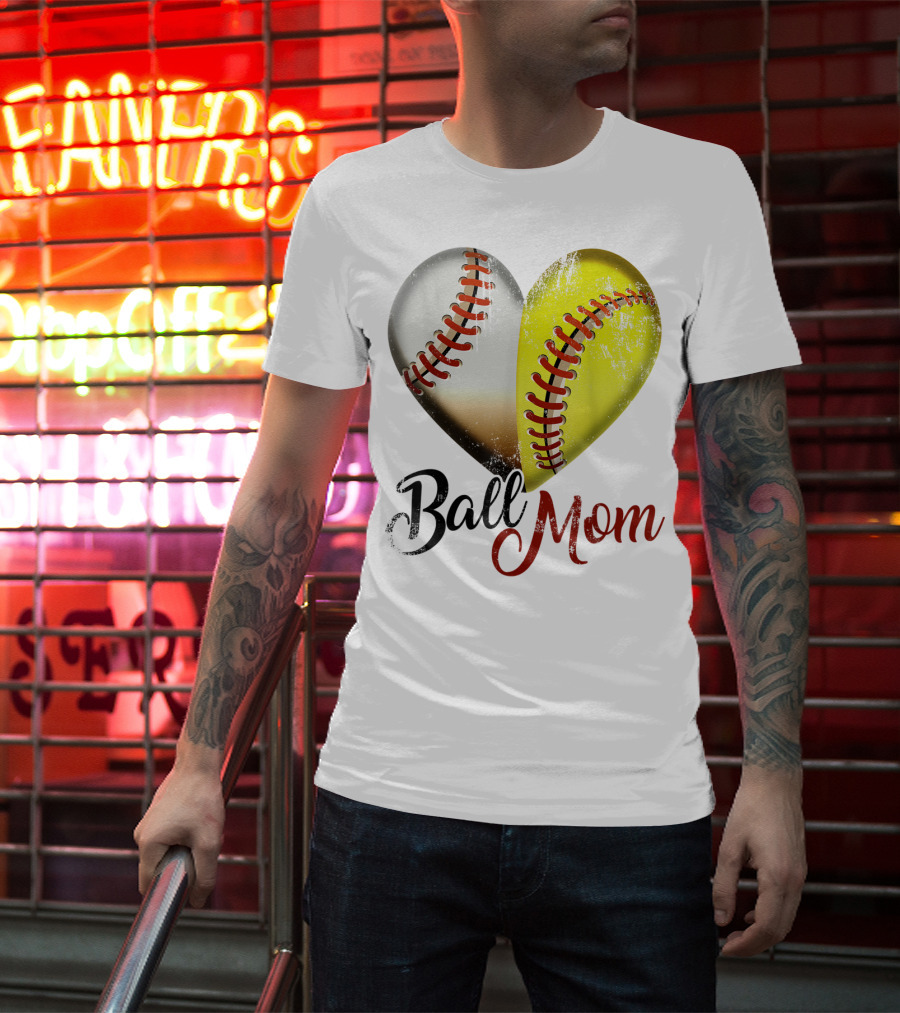 Ball Mom Heart Baseball Players Funny T-Shirt