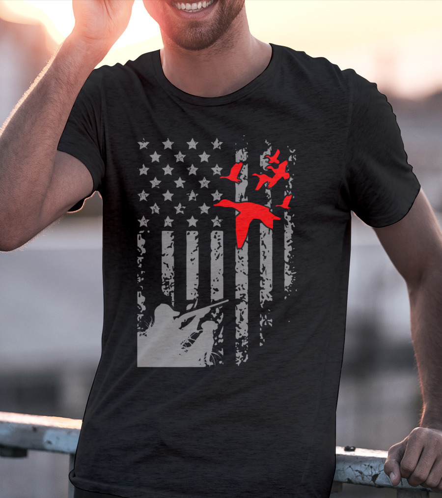 American Flag Waterfowl Hunting With Patriotic Duck T-Shirt