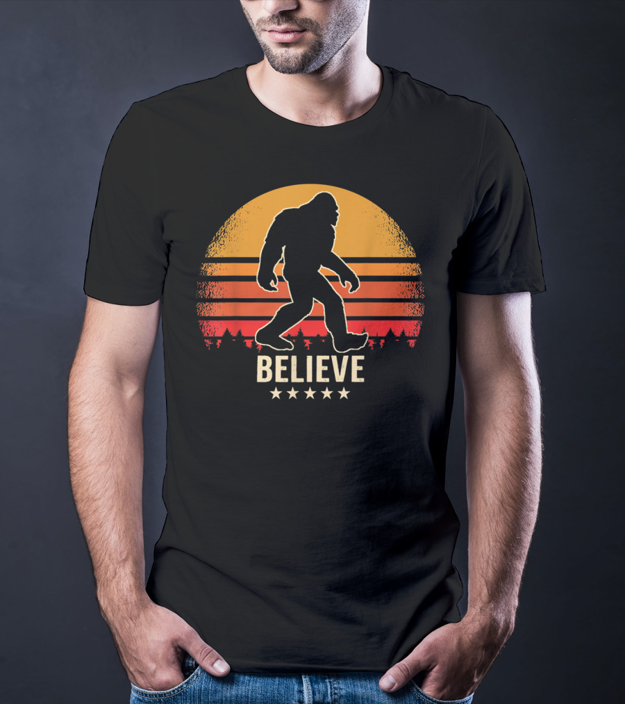 Believe Sunset Bigfoot Silhouette Retro Stars Forest T-Shirt