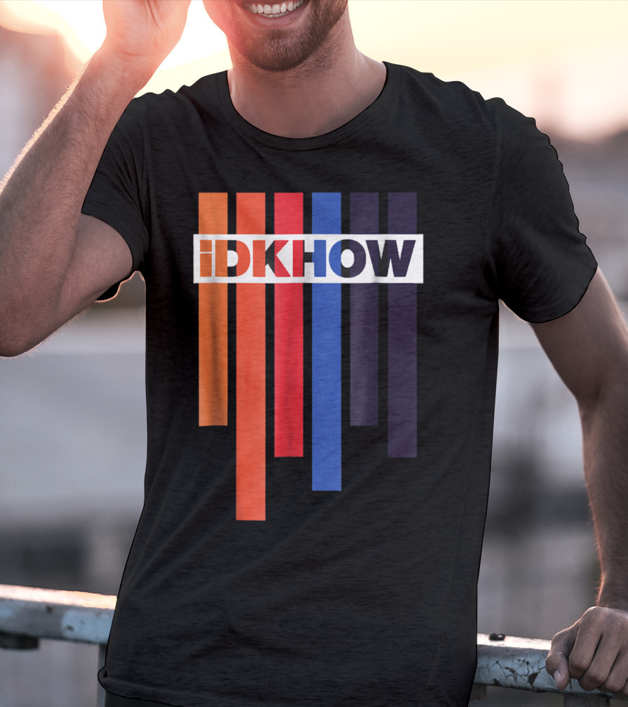Barras De Color IDKHOW Letras Con Fondo Negro Y Blanco T-Shirt