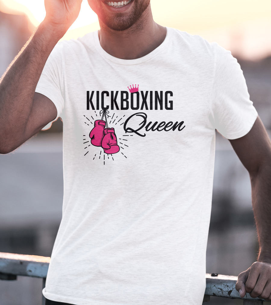 KICKBOXING QUEEN Pink Gloves And Crown T-Shirt
