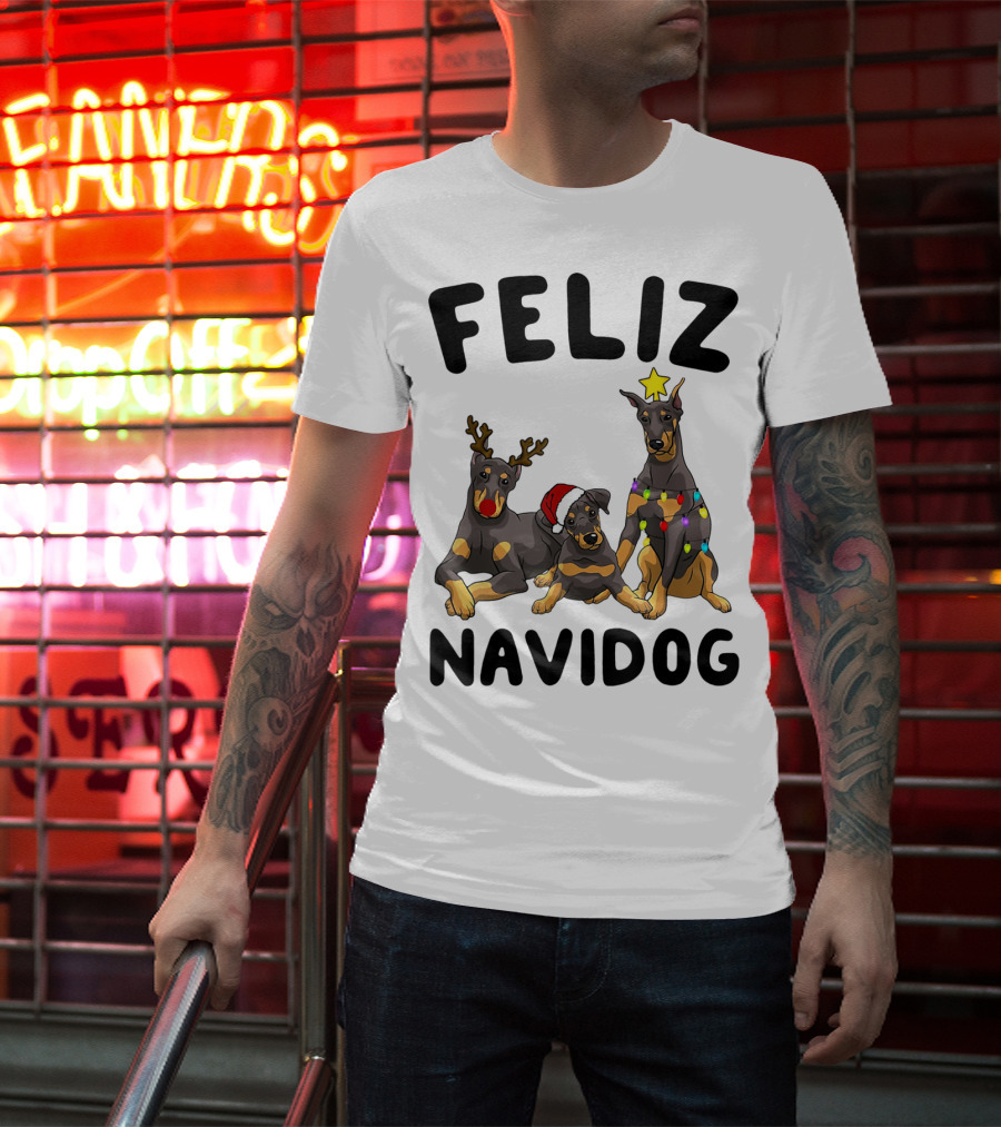 Feliz Navidog Doberman Pinscher With Reindeer Antlers Santa Hat And Christmas Lights T-Shirt