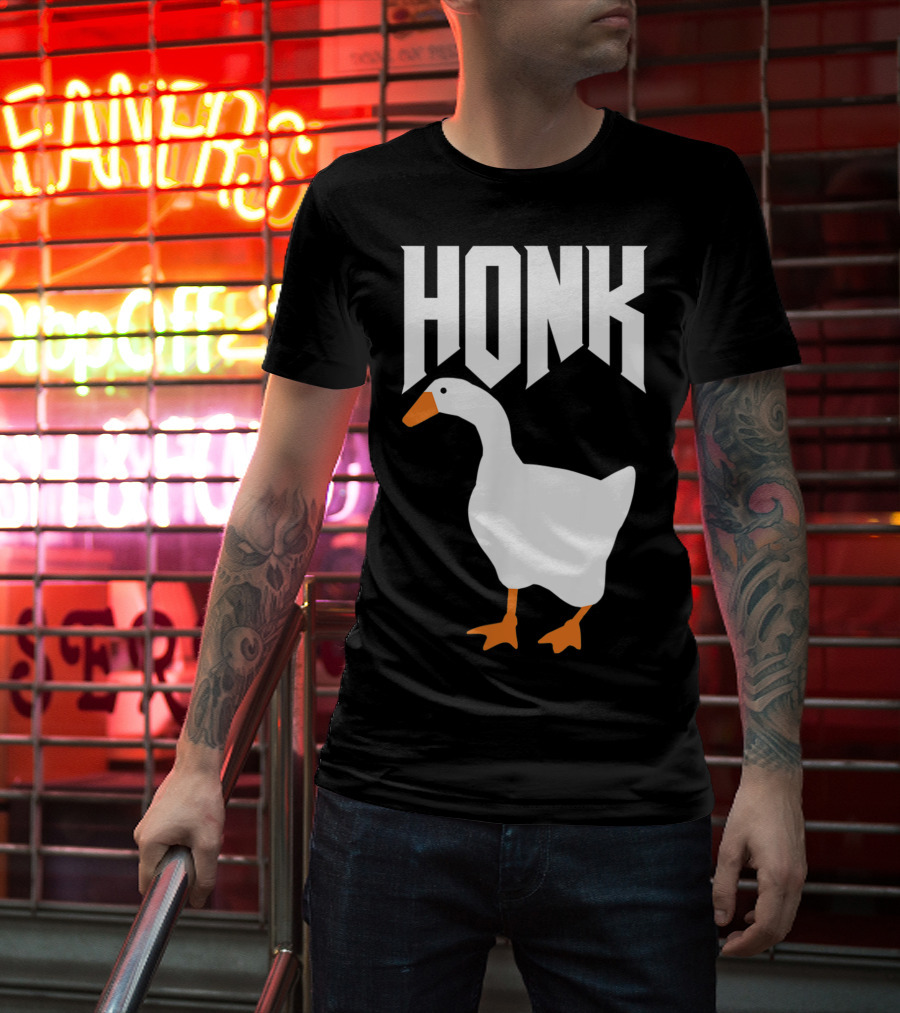 Honk Goose Funny Video Gamer Untitled Goose Game T-Shirt