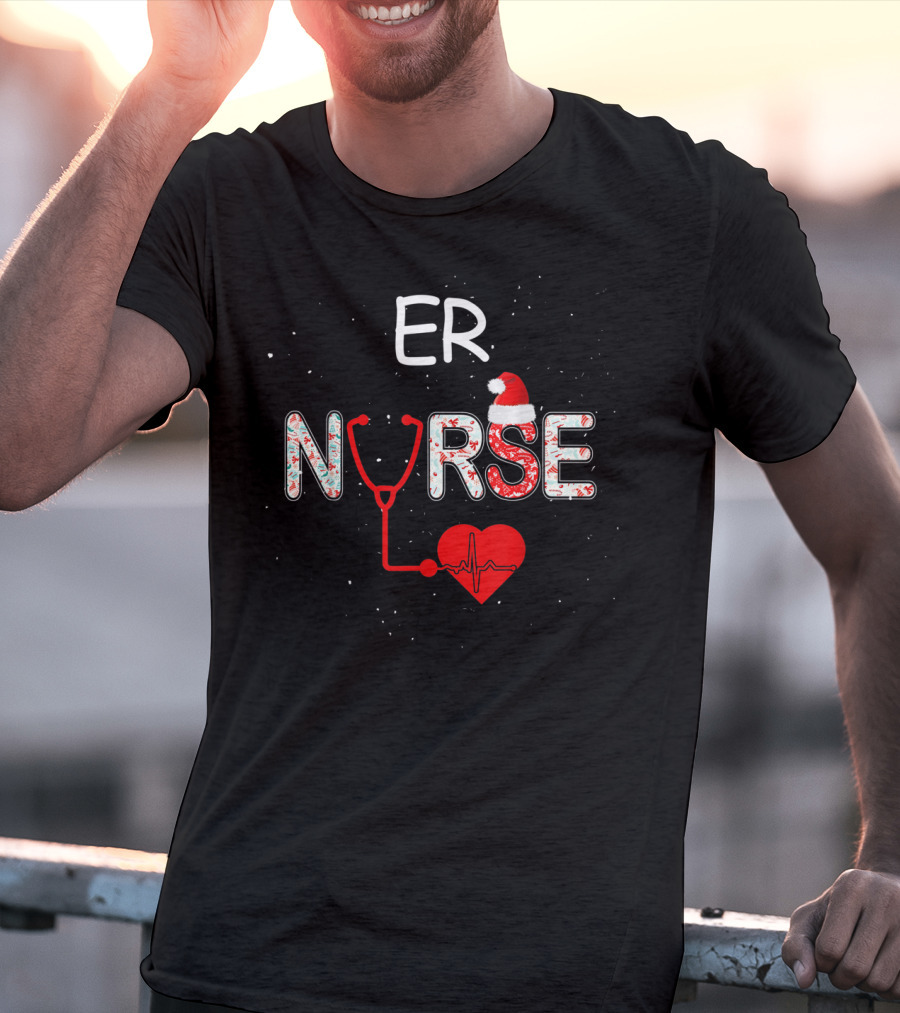 ER Nurse Christmas Santa Hat Stethoscope Heart Xmas Nursing T-Shirt