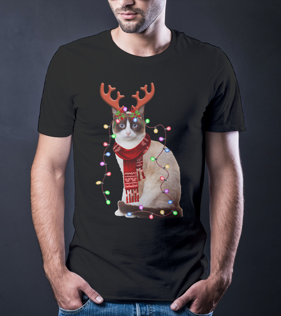 Santa Siamese Cat Reindeer Antlers Wrapped In Christmas Lights T-Shirt
