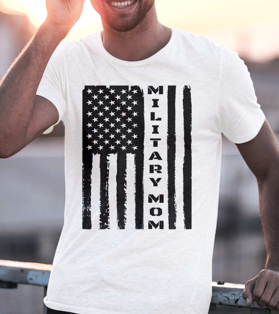 Military Mom American Flag Veteran's Pride T-Shirt