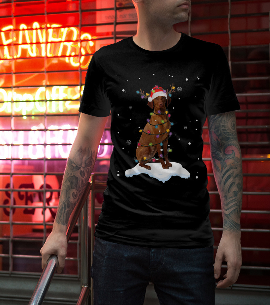 Vizsla Wrapped In Christmas Lights With Santa Hat And Antlers In Snow T-Shirt