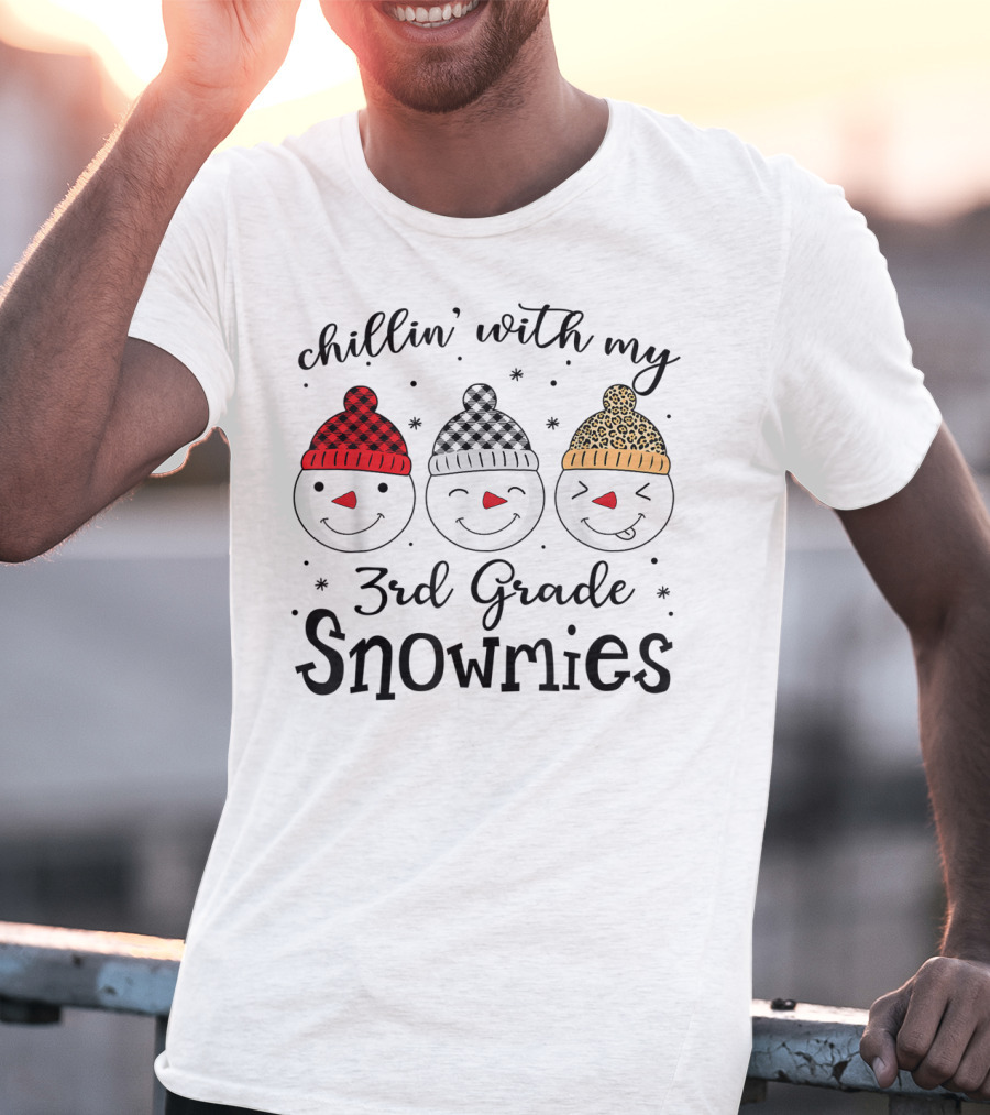 Chillin' With My 3rd Grade Snowmies Snowman Faces With Patterned Hats T-Shirt