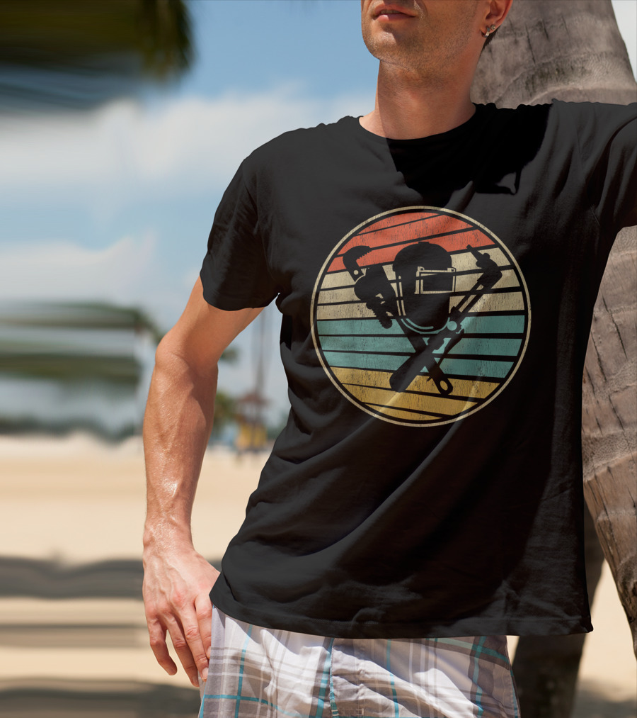 Cool Vintage Welding Helmet Wrench Torch Retro 70S 80S T-Shirt