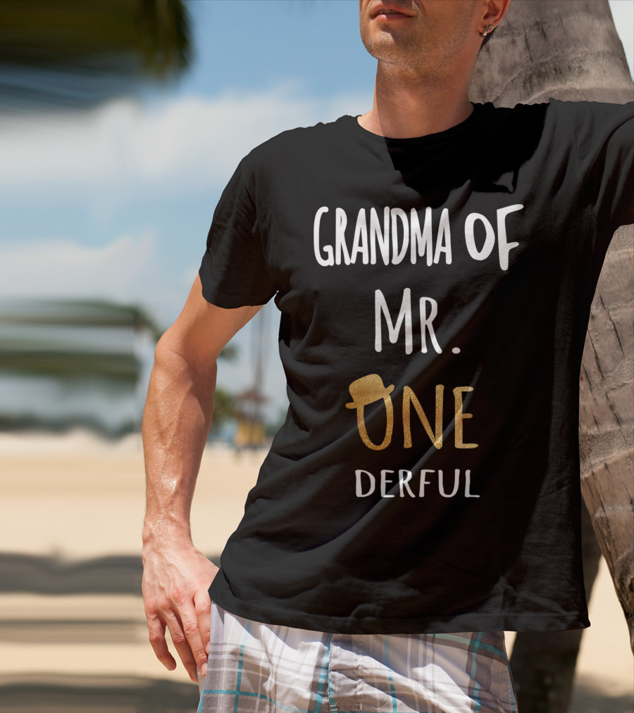 Grandma Of Mr. ONEderful Family Hat T-Shirt