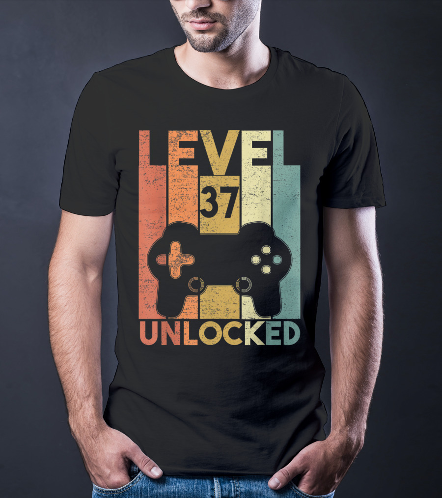 Level 37 Unlocked 1983 Birthday Gaming Controller T-Shirt