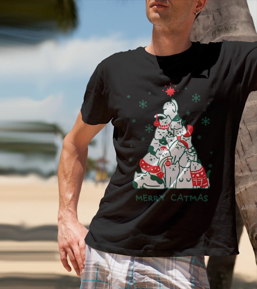 Merry Catmas Funny Cat Christmas Tree Holiday Cats Snowflakes Red Green T-Shirt