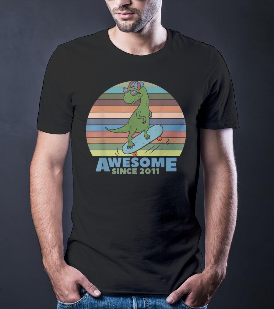 Awesome Dinosaur Skateboarding Since 2011 Vintage T-Shirt