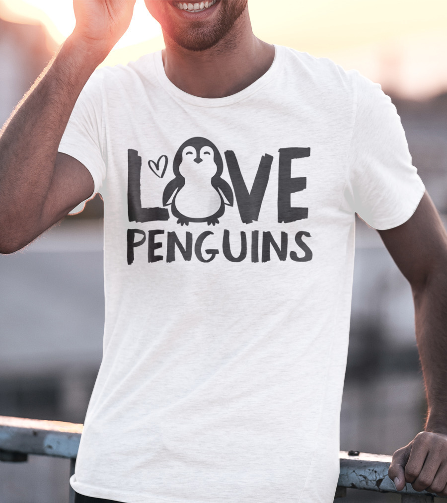 Love Penguins Cute Heart Penguin Lovers T-Shirt