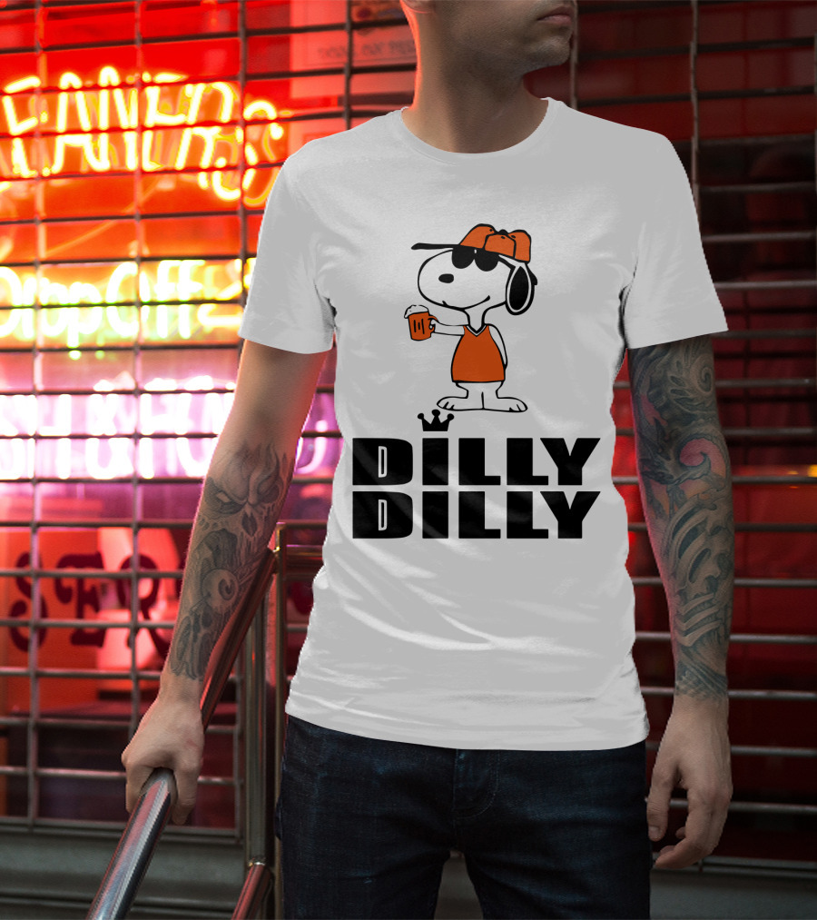 Dilly Dilly Funny Snoopy The Peanuts Movie Beer Hat And Glass T-Shirt