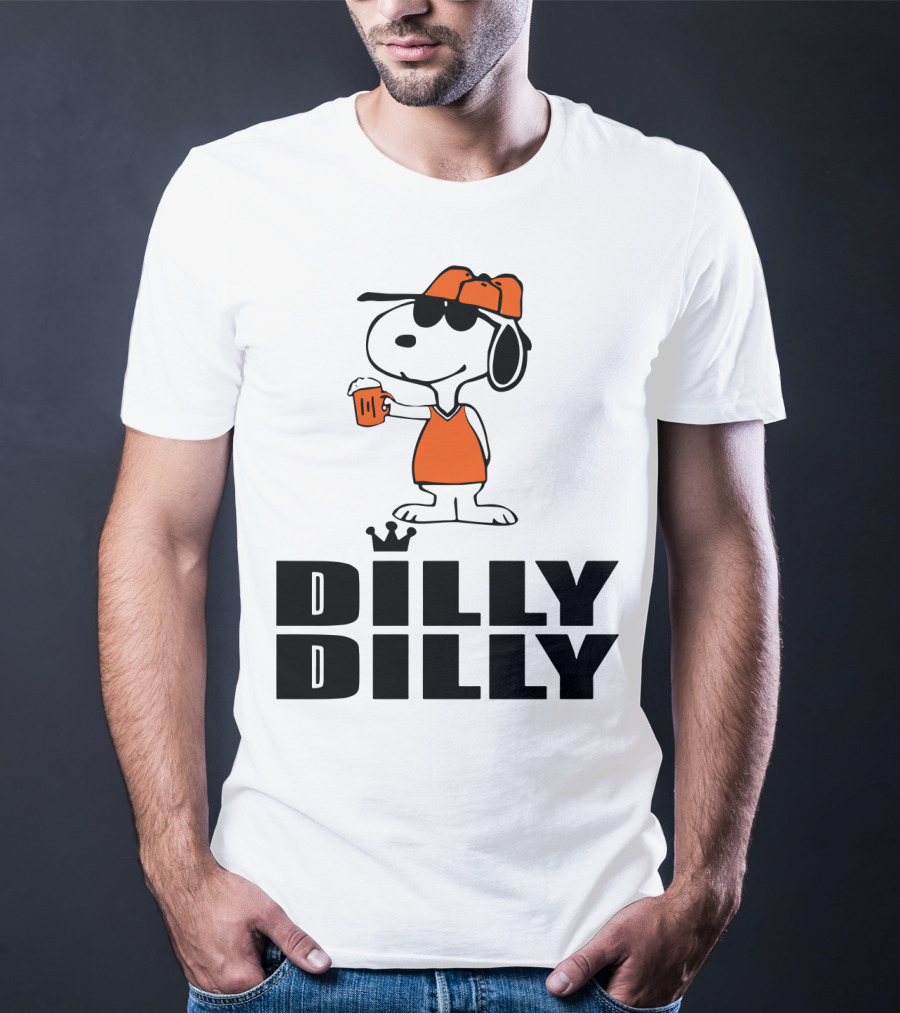Dilly Dilly Funny Snoopy The Peanuts Movie Beer Hat And Glass T-Shirt