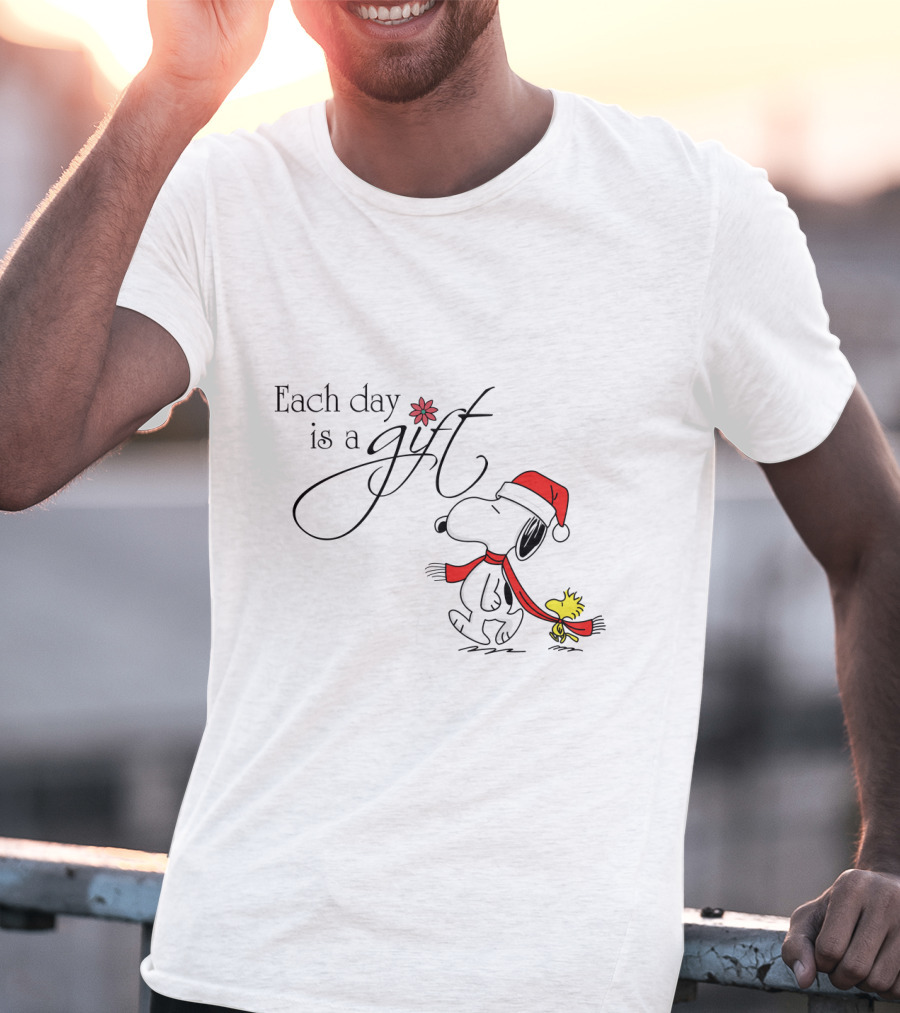 Each Day Is A Gift Snoopy Santa Hat Woodstock Peanuts Movie T-Shirt