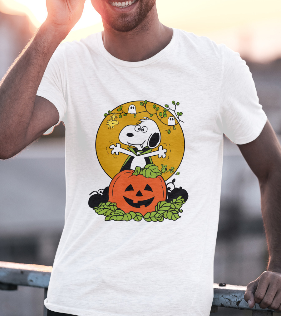 Pumpkin Halloween Snoopy Vampire Peanuts Movie Ghosts Jack-O'-Lantern T-Shirt