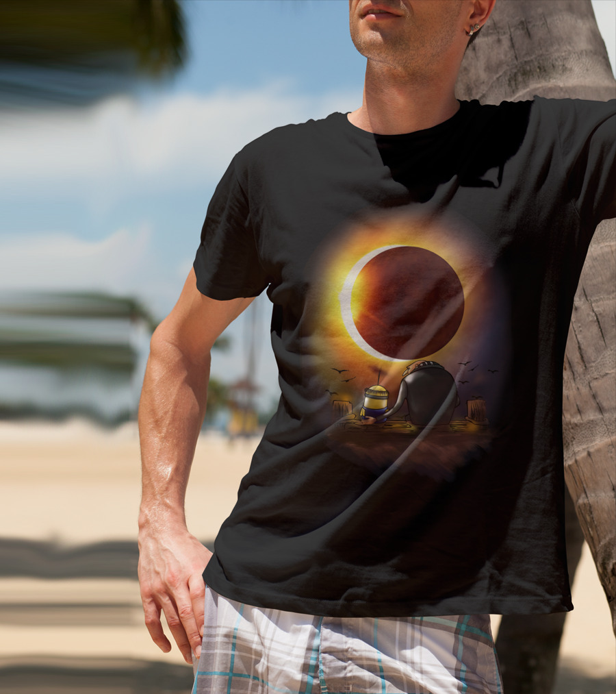Gru And Kevin Watching Solar Eclipse Minions Despicable Me T-Shirt