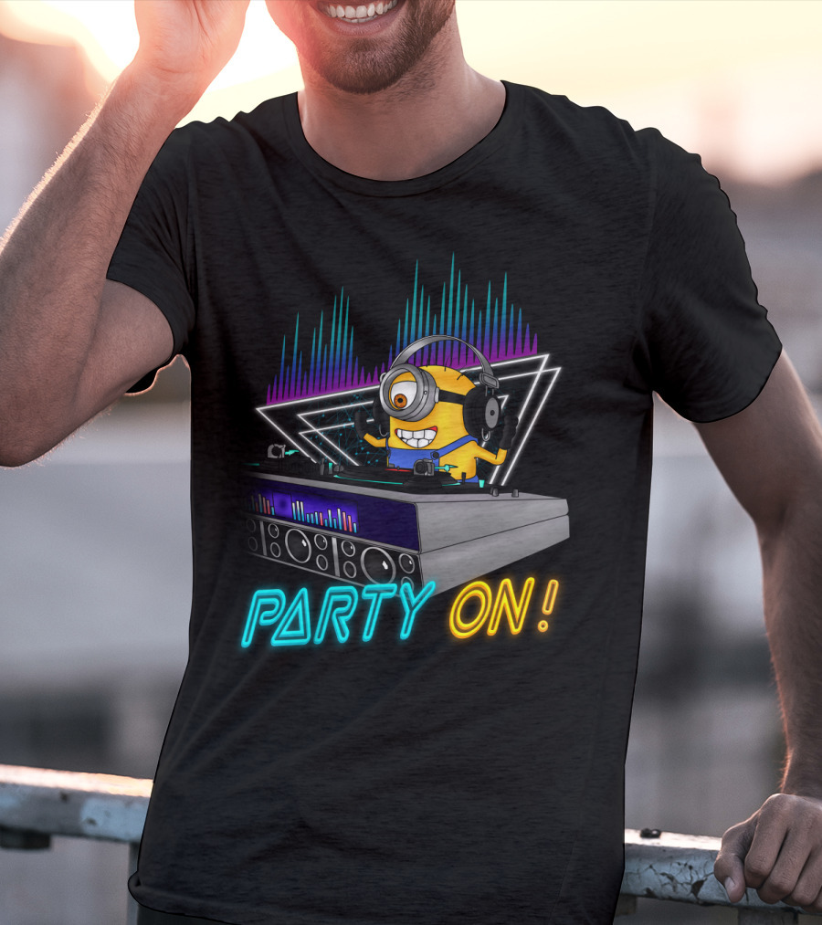 Despicable Me Minions Party On DJ Remix Vibes T-Shirt