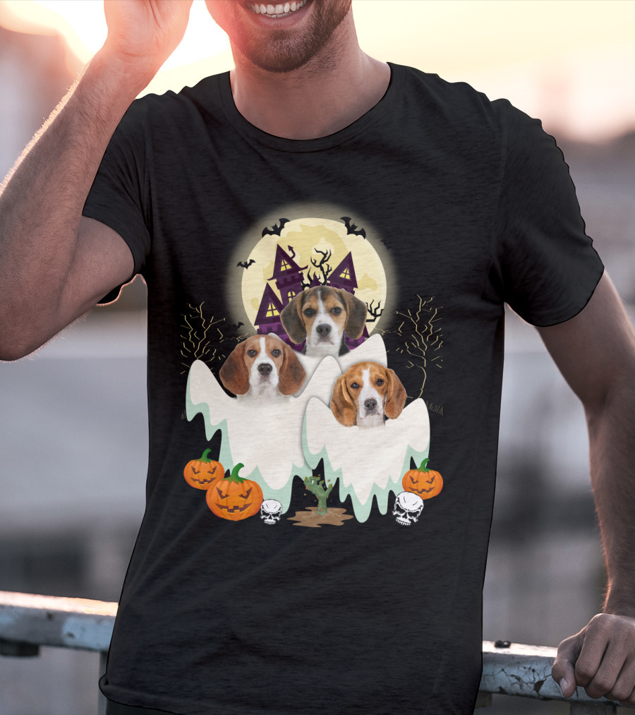 Beagle Halloween Ghosts Haunted House Pumpkins Bats Moon T-Shirt
