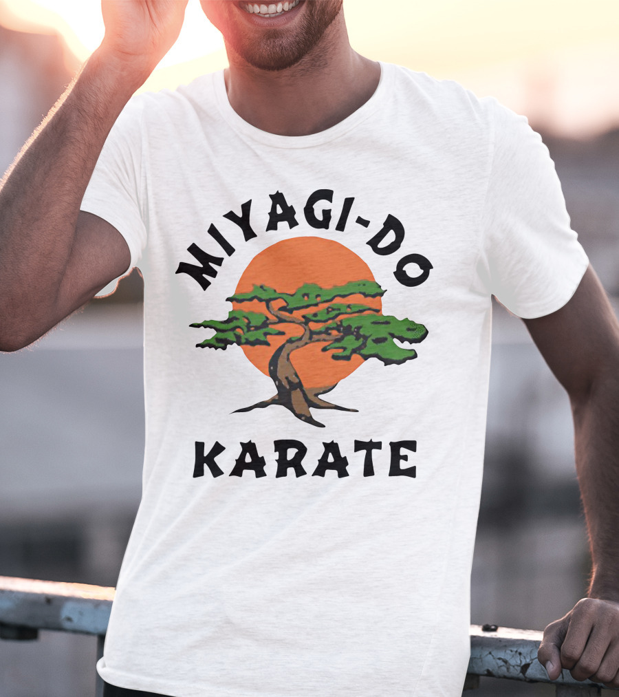 Miyagi-Do Karate Bonsai Tree With Sun Background T-Shirt