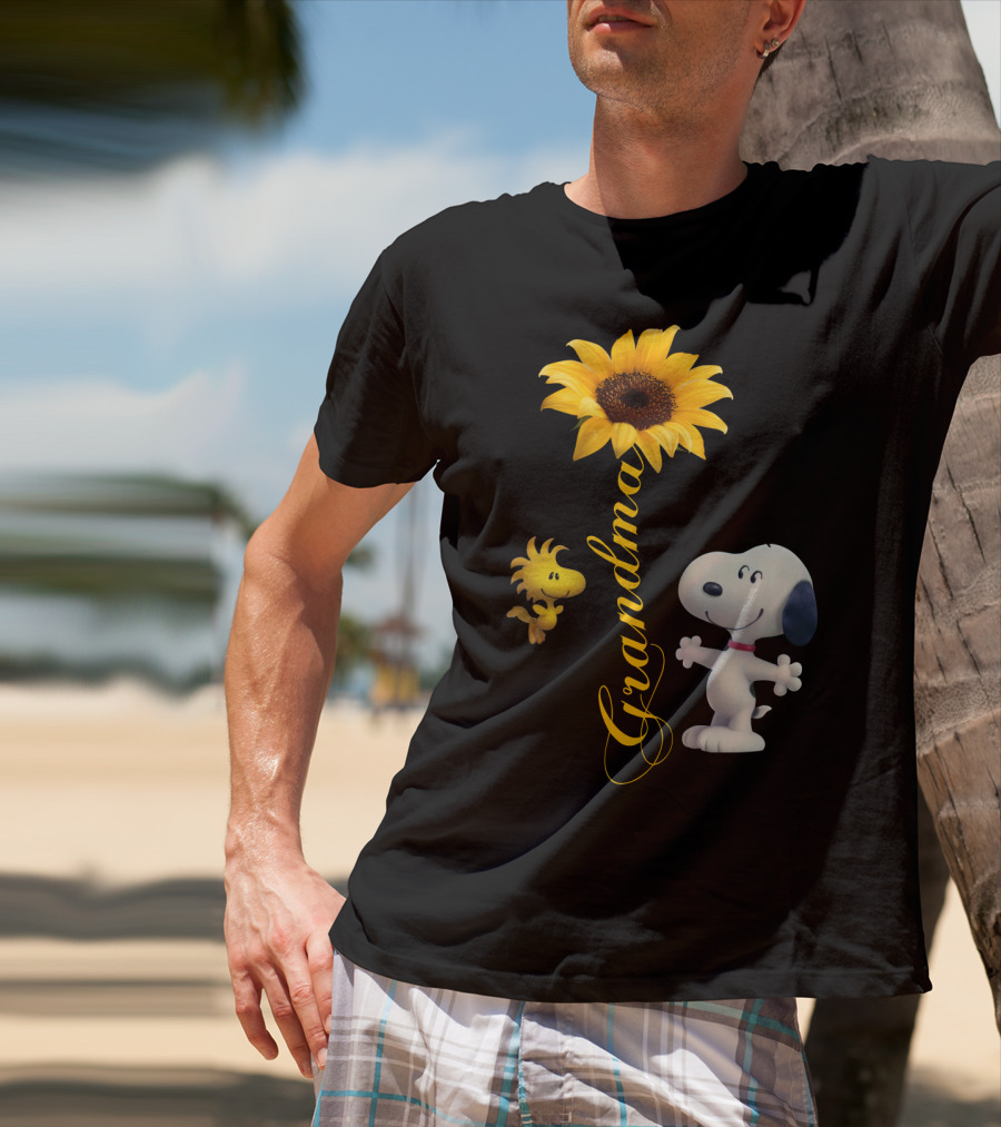 Grandma Snoopy And Woodstock With Sunflower T-Shirt