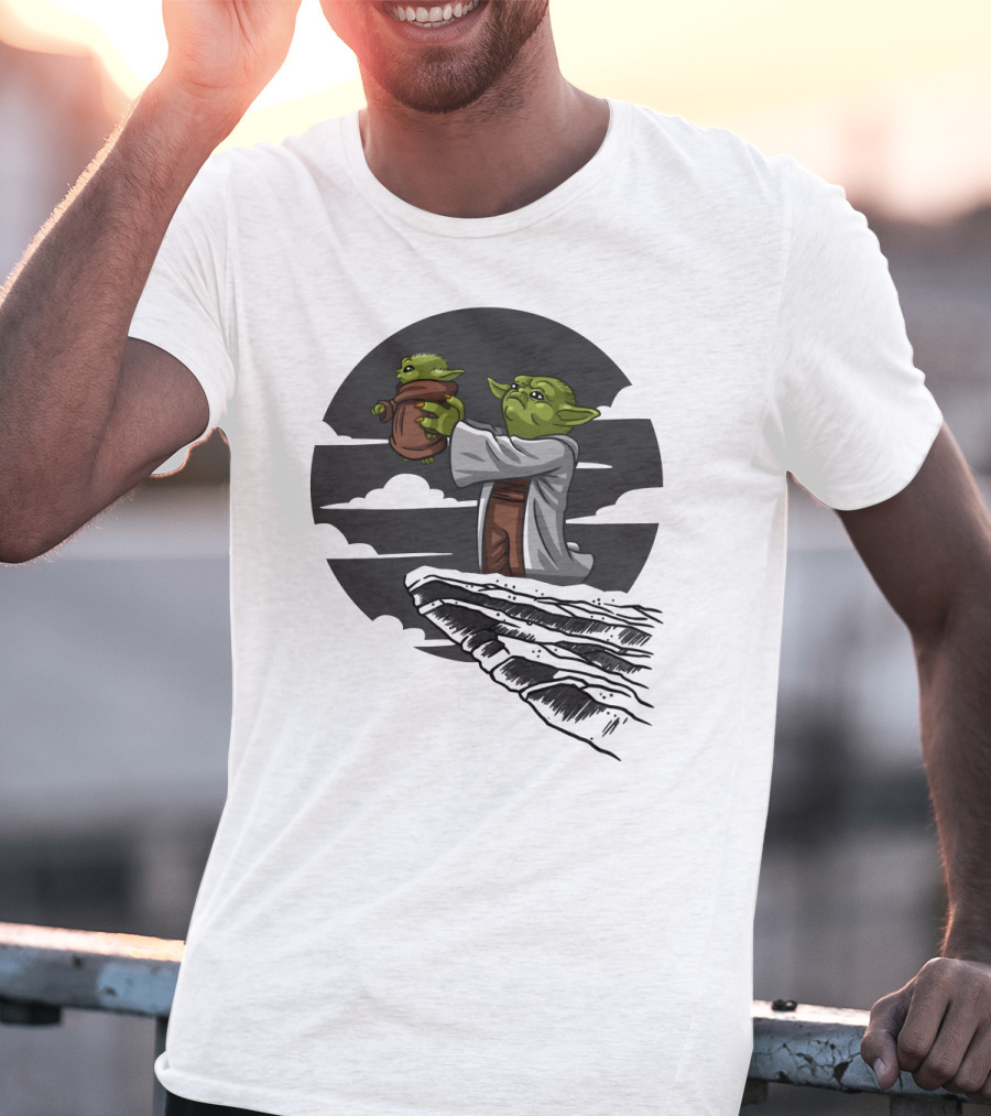 Mandalorian Star Wars Baby Yoda Kawaii Rafiki Moment T-Shirt