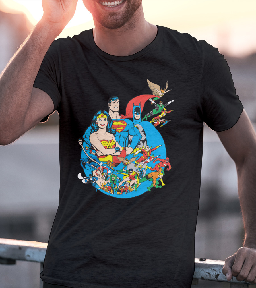 DC Comics Justice League Superman Batman Wonder Woman Flash Green Lantern Aquaman Hawkman Robin Green Arrow T-Shirt