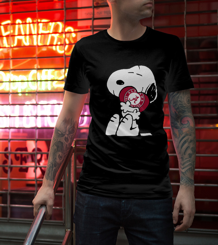 Alabama Crimson Tide Snoopy Hugging Heart T-Shirt