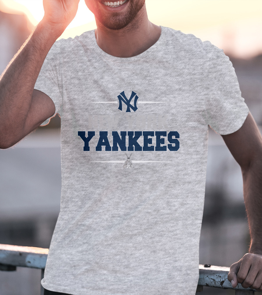 New York Yankees Ny Logo With Baseball Bats T-Shirt