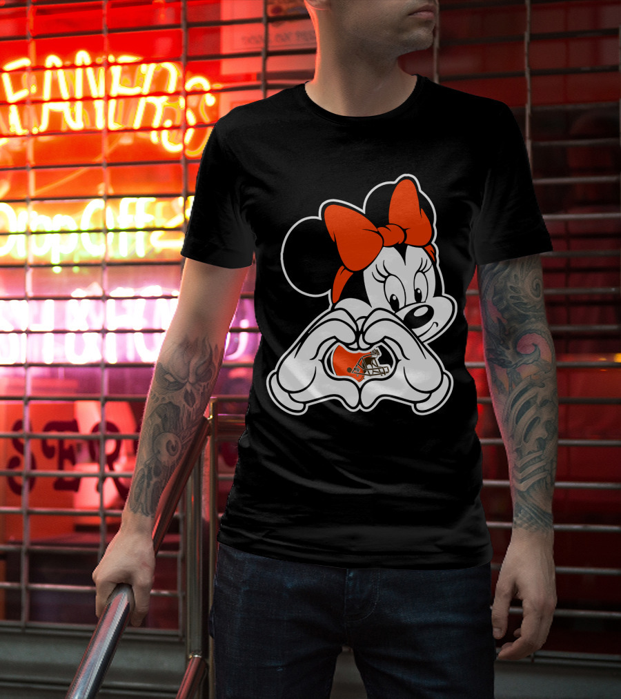 Cleveland Browns Minnie Mouse Heart Hands Football Helmet T-Shirt