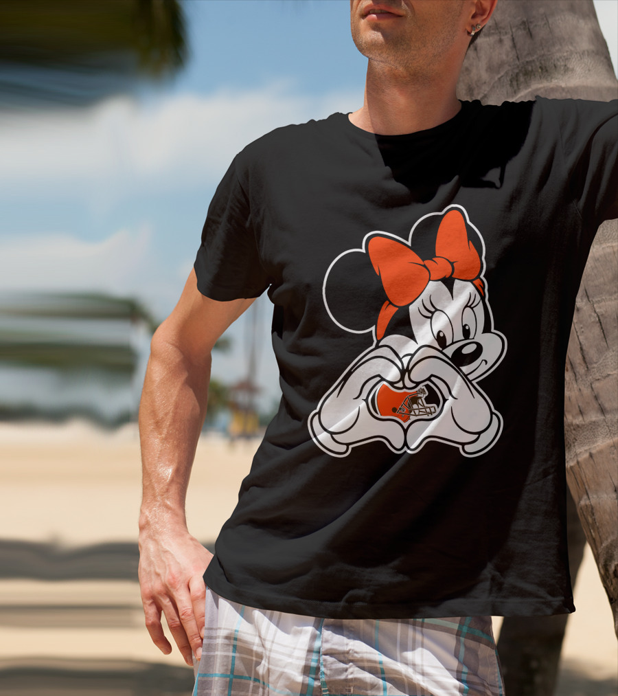 Cleveland Browns Minnie Mouse Heart Hands Football Helmet T-Shirt