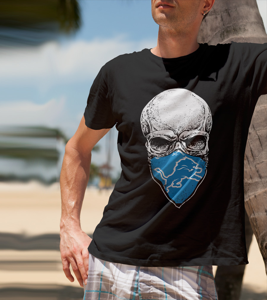 Detroit Lions Skull Bandana T-Shirt