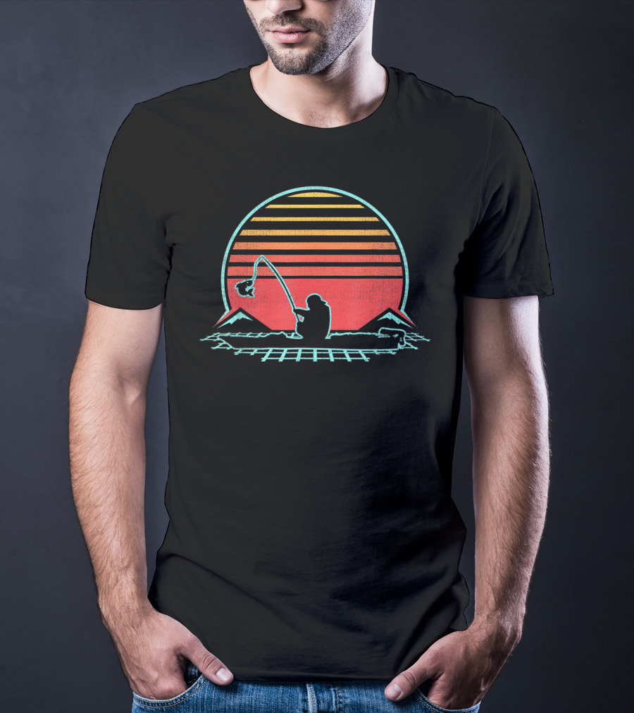 Vintage Fishing Sunset 70s 80s Style Retro Fisherman Scenic T-Shirt