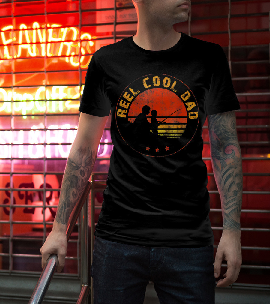 Reel Cool Dad Vintage Sunset Fishing Father And Child T-Shirt