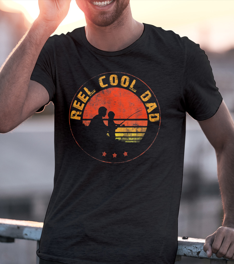 Reel Cool Dad Vintage Sunset Fishing Father And Child T-Shirt
