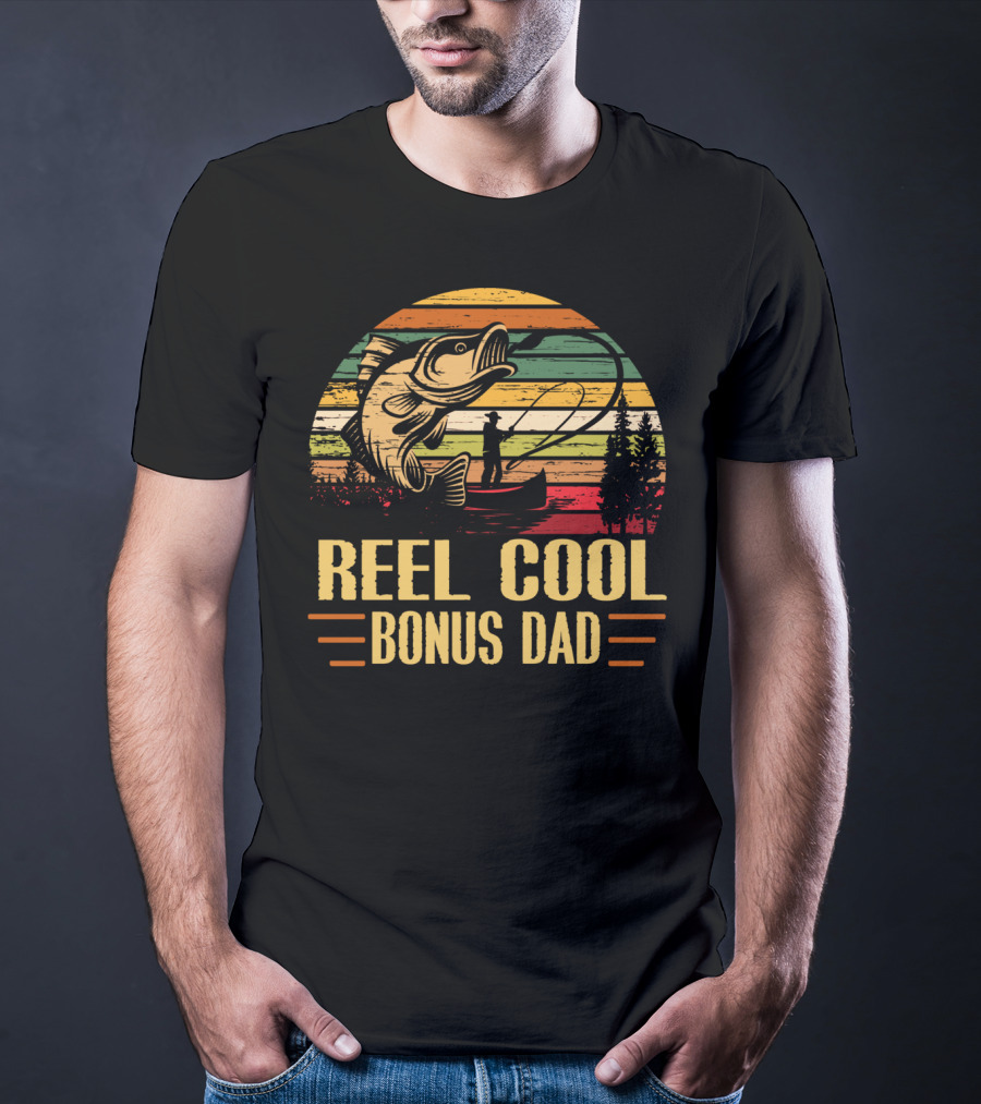 Vintage Reel Cool Bonus Dad Fishing Retro Stripe T-Shirt