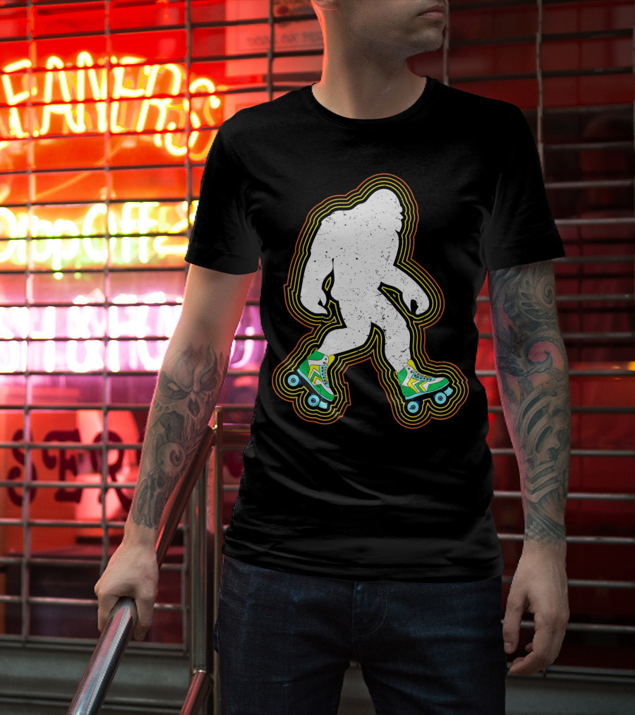 Bigfoot Roller Skates Sasquatch Vintage Style Retro Skating Vibe T-Shirt