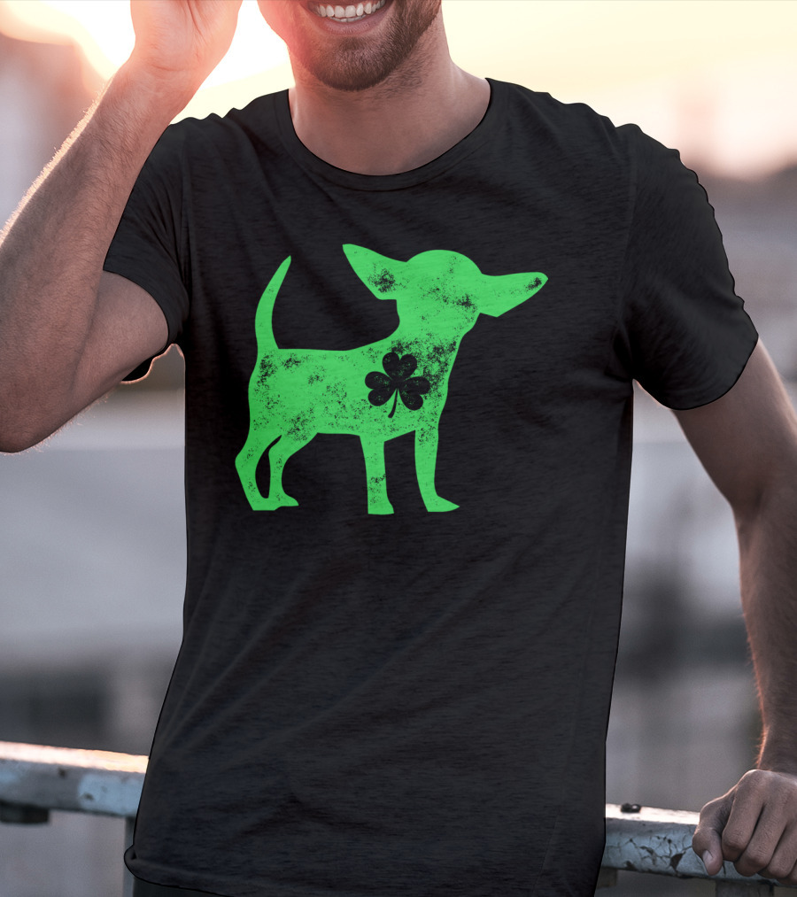 Chihuahua St Patricks Day Dog Lover Shamrock Iconic Green T-Shirt