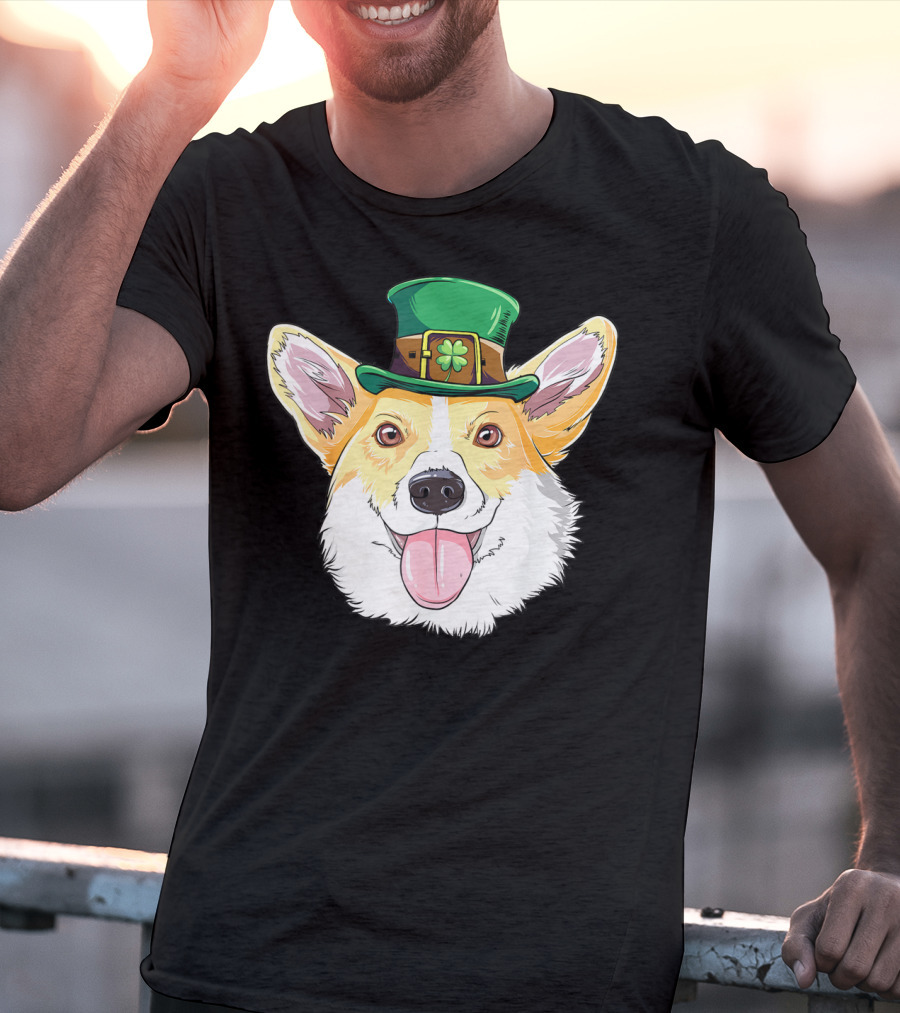 Lucky Corgi With Leprechaun Hat And Shamrock Charm T-Shirt