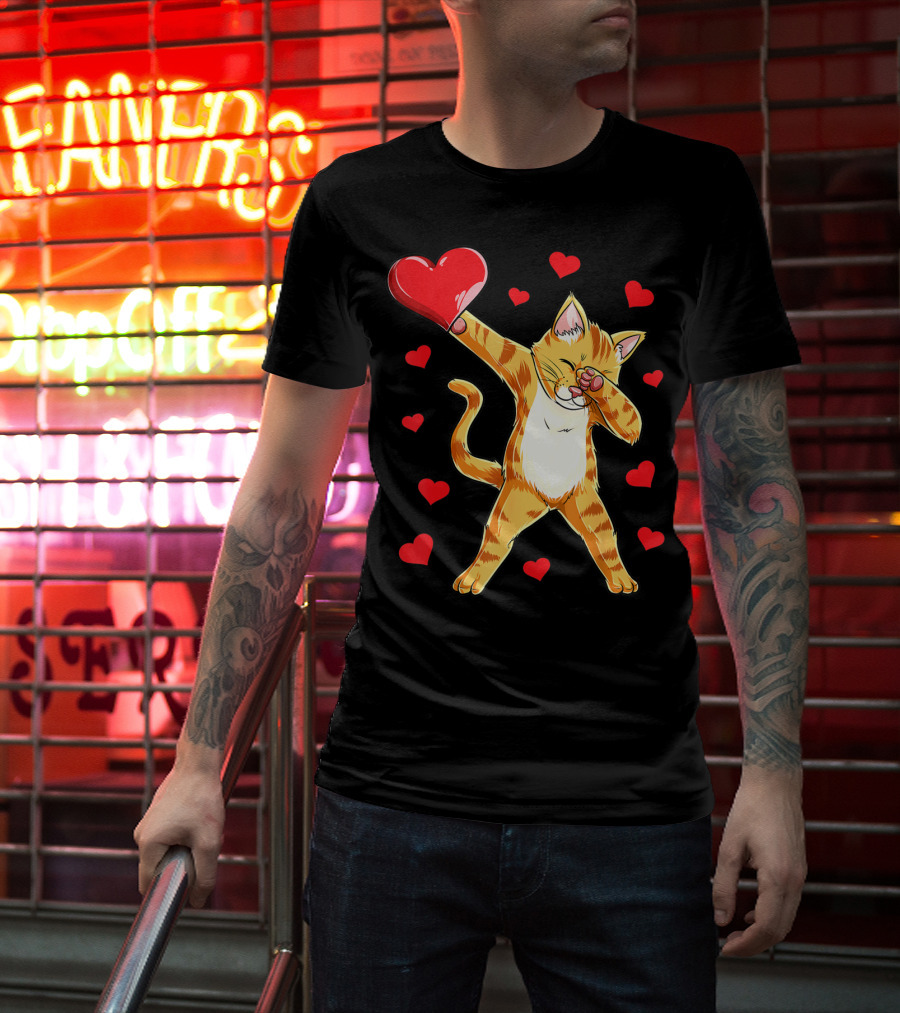 Cute Dabbing Cat With Hearts For Valentine's Day Kitten Lovers T-Shirt