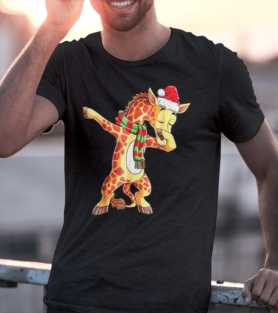 Dabbing Giraffe Santa With Christmas Hat And Scarf T-Shirt