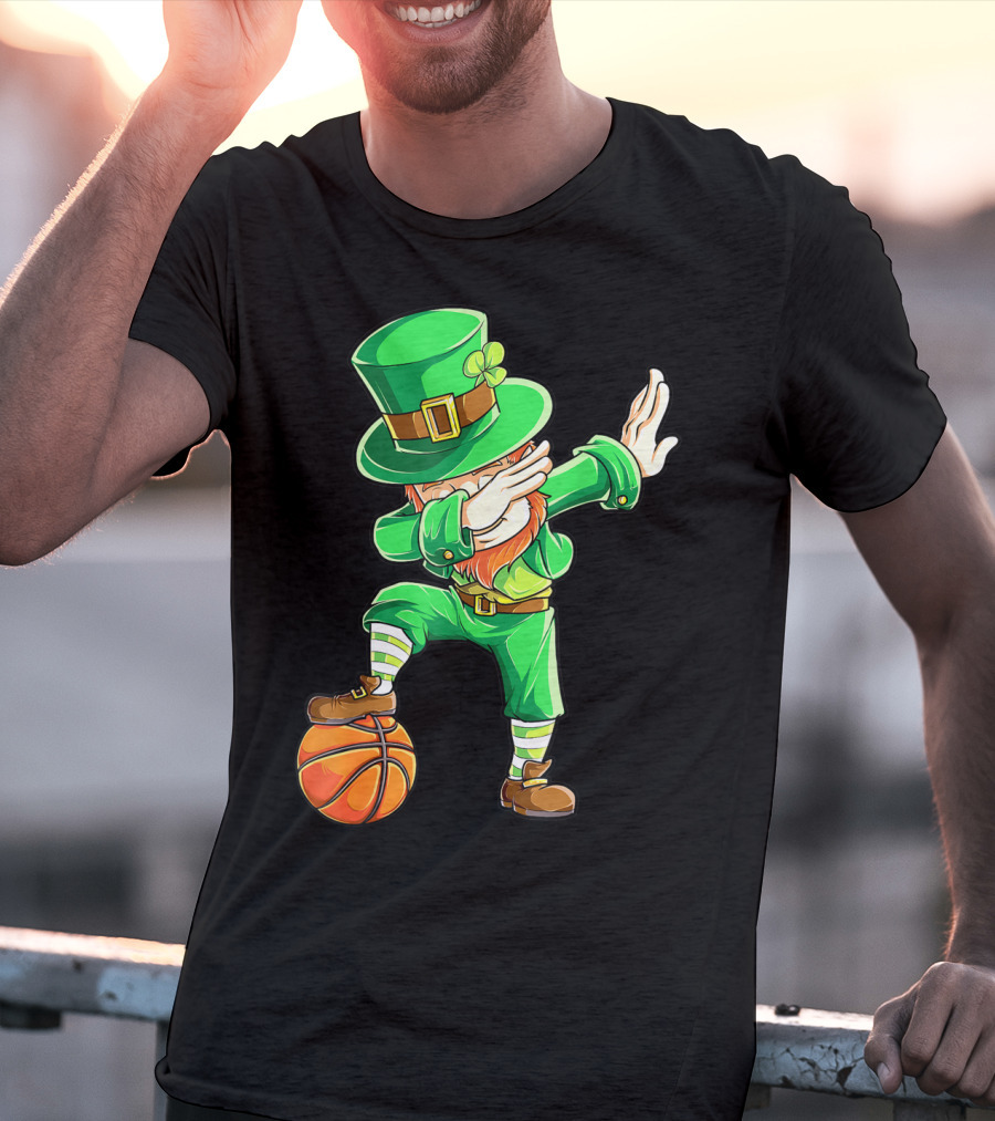 Dabbing Leprechaun On Basketball St. Patrick's Day Fun T-Shirt