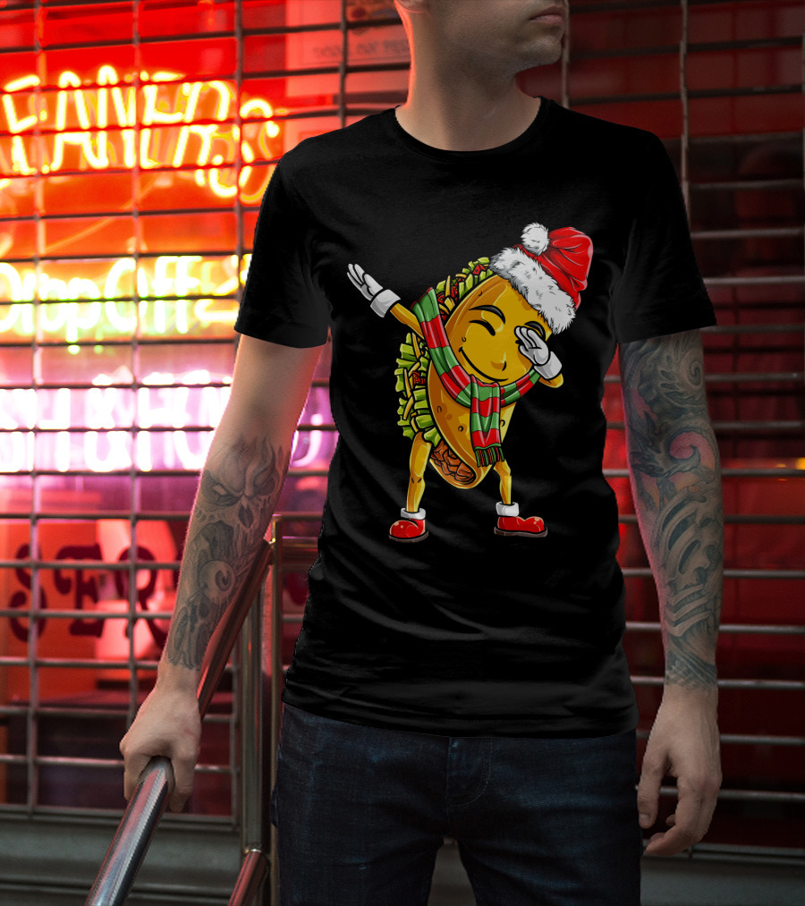 Dabbing Santa Taco With Christmas Hat And Scarf T-Shirt
